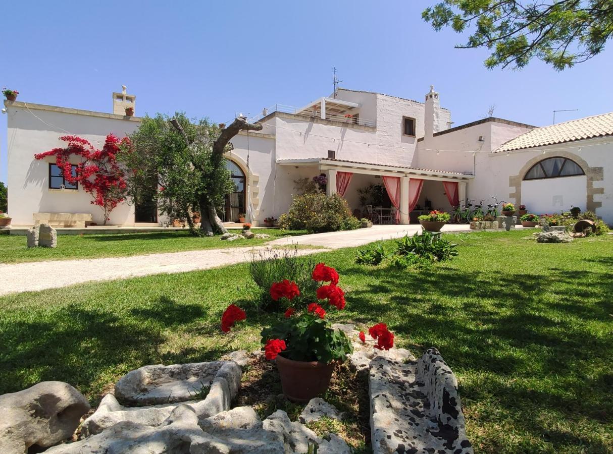 בורגאנייה Masseria Salentina Costarella מראה חיצוני תמונה